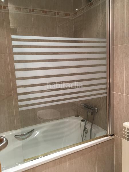 Foto 71954293-162f-480c-ac05-80f0e74e16c9. Pis amb calefacció aparcament a Olot