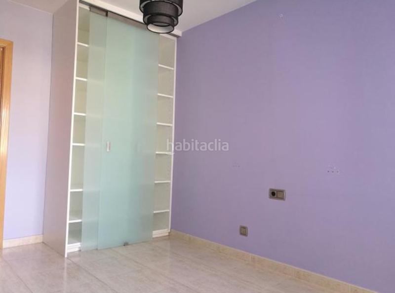 Foto 97f8db05-b579-4a7c-9c7f-9ba4f9061b90. Pis amb calefacció aparcament a Olot