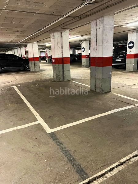 Foto a28b200a-d755-4f7c-b7dd-f886105ec2ed. Aparcament cotxe a Eixample Sud-Migdia Girona