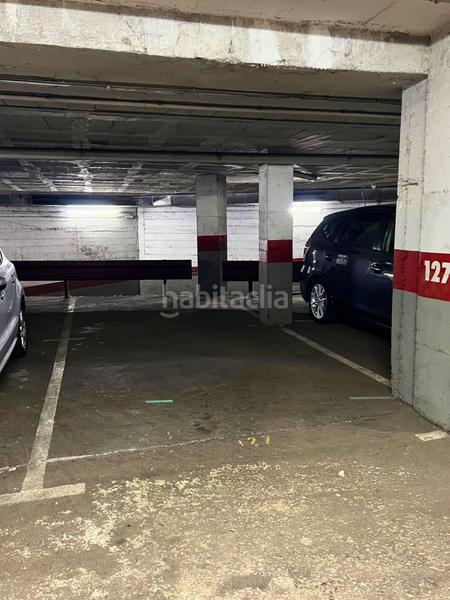 Foto d942a4aa-c1f3-4eca-8049-8be7e97ecb95. Parking coche en Eixample Nord Girona