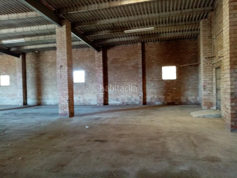 Foto a1df1d69-a57d-48cc-a560-acc7ef159a87. Alquiler nave industrial en Garrigàs