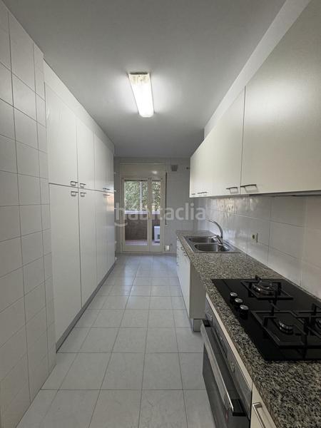 Foto a2efe478-c1e0-4161-b249-3b3e00ad3f28. Location appartement avec chauffage parking dans Montilivi Girona