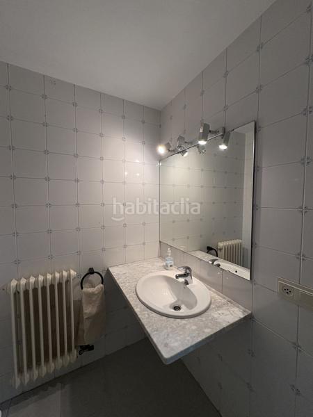 Foto 6e6359dd-7aa7-4ca0-ad70-a5d1746d0e81. Rent flat with heating parking in Montilivi Girona