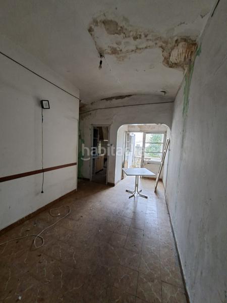 Foto 48055f4f-341f-41e3-879f-a86e0ad517e1. Casa a schiera con parcheggio in Creu de la Mà Figueres