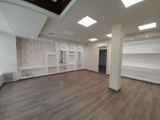 Lloguer Local Comercial  Bisbe vilanova