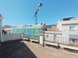 Casa adossada a GIRONA