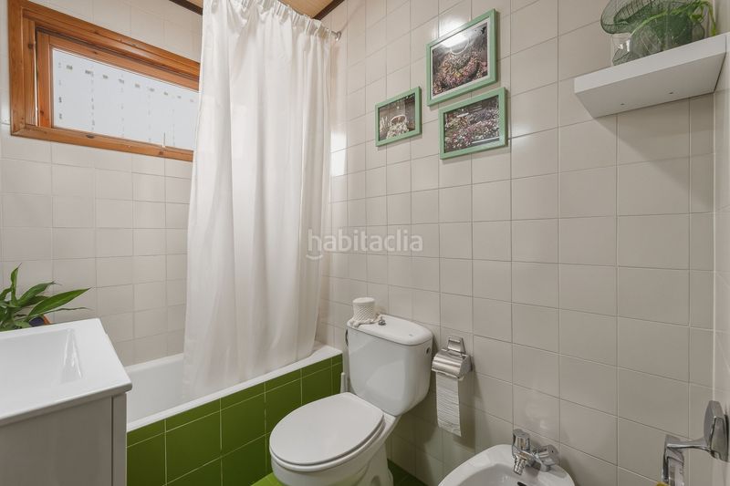 Foto 20fd7c93-eda6-4cc2-8928-bf2252e4b191. Casa amb calefacció piscina a Montjuïc Girona