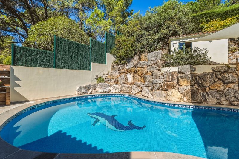 Foto ca1f526c-129f-4eea-8098-b363647bbb70. Casa amb calefacció piscina a Montjuïc Girona