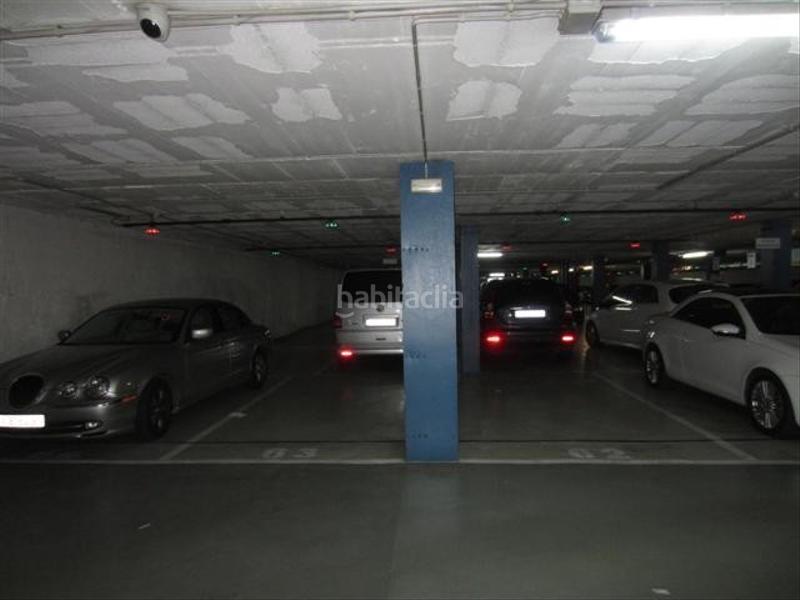 Foto 35e8e29e-7fd4-4947-9110-64f7c7cb7d24. Alquiler parking coche en Eixample Nord Girona