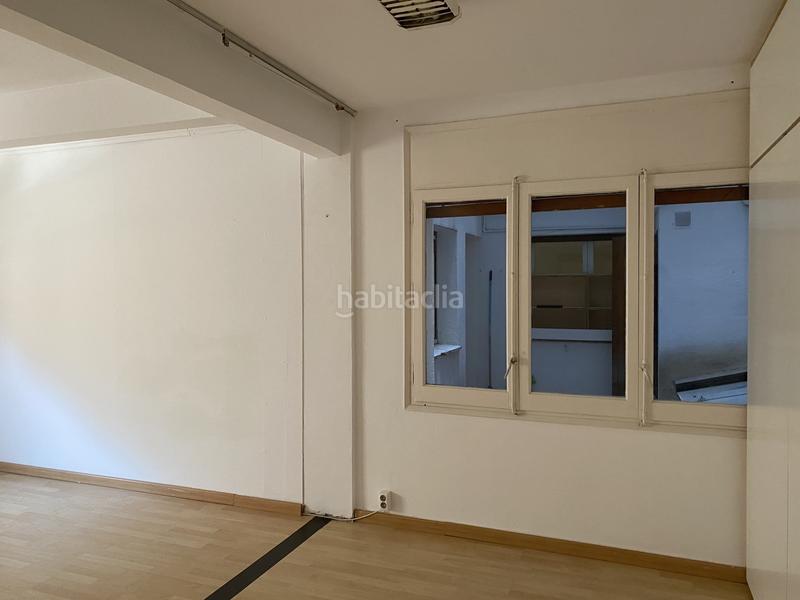 Foto 2d6bdd9a-49e9-4fad-a8e9-ca80dfe2fafe. Alquiler local comercial en Eixample Nord Girona
