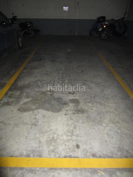 Foto b728e3bb-2953-45a8-8678-414b6b940103. Parking coche en Eixample Sud-Migdia Girona