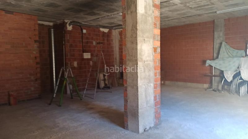 Foto b30643de-0183-4841-b323-b4525592d77d. Location local commercial dans Eixample Sud-Migdia Girona