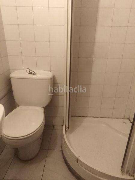 Foto 7ff5b59c-deda-4082-b8ee-01e6ea4aa295. Local comercial a Centre Figueres