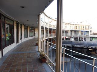 Rent Business premise  Plaça del mig