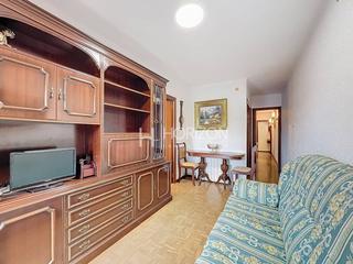 Flat  Besòs. Acogedor piso con balcón en hortaguinardó, junto al hospital val