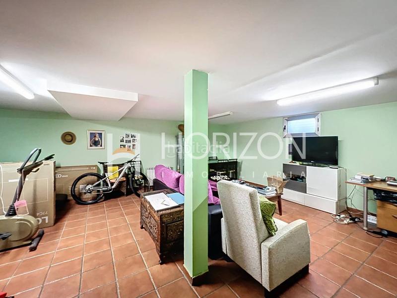 Foto 4b54dcb4-14da-4fcd-b940-1f6046e049fd. Casa espectacular casa con piscina y jardín ! en Corbera de Llobregat