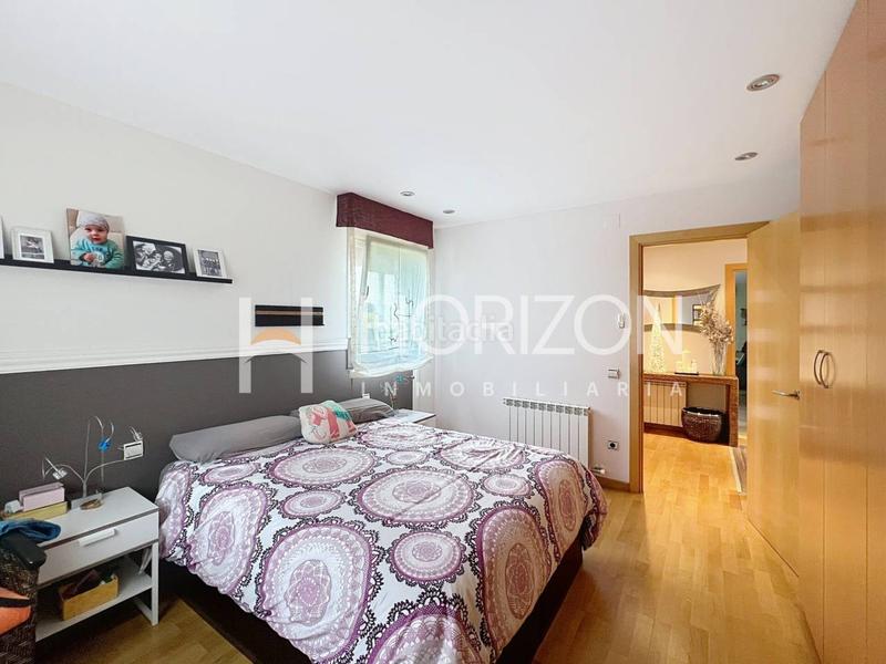 Foto be05ca6b-2f5b-4c98-9000-38aa339ad95e. Casa espectacular casa con piscina y jardín ! en Corbera de Llobregat