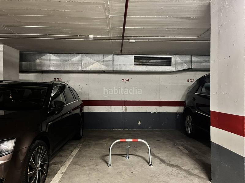 Foto 60e6b2a0-05dc-4423-aef2-1c6ec42a4740. Posto auto in Vall d´Hebron Barcelona