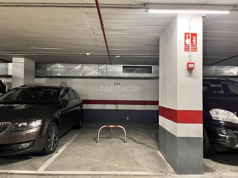 Foto 99e03608-b48c-4311-9657-d45c07d19ac1. Posto auto in Vall d´Hebron Barcelona
