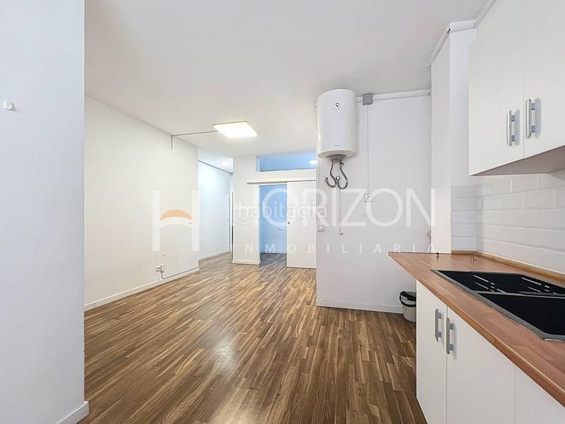 Foto 12018a38-abd7-4b2b-b212-791402b8310f. Local commercial dans Sant Andreu de Palomar Barcelona