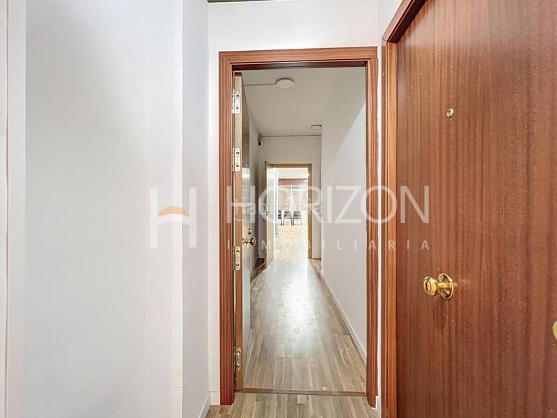 Foto 2f31b445-4f01-4d1f-bde7-bda1d8ae7421. Local commercial dans Sant Andreu de Palomar Barcelona