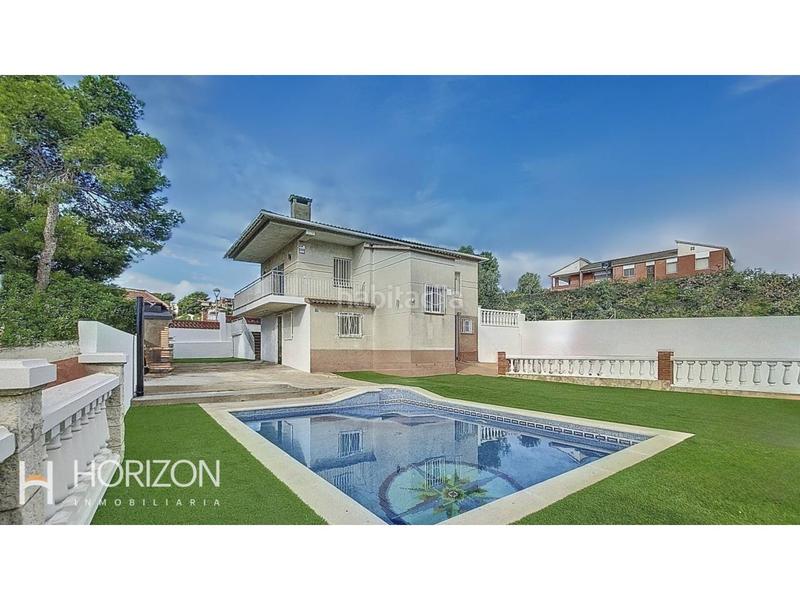 Foto ed771e9b-6fa0-4a76-94fb-7ea6ad8ac4c9. Casa amb calefacció aparcament piscina a costa Cunit - els jardins - els rosers Cunit