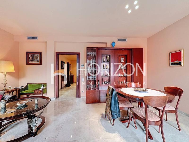 Foto 990f0ab1-71f0-43c9-8385-7b25a4b4d56b. Pis a Dreta de l´Eixample Barcelona