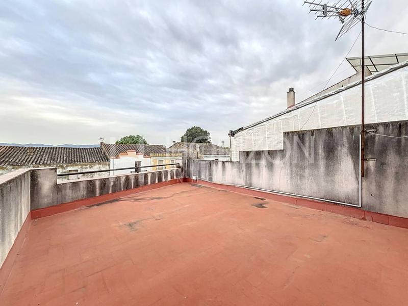 Foto e04a195f-d2d6-4d9b-acf2-855d04bc9b6e. Mas avec chauffage parking dans Masquefa