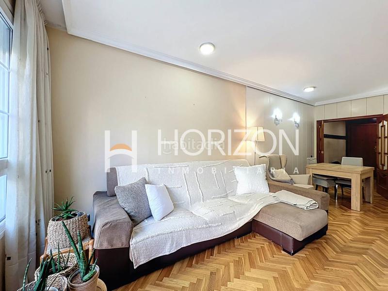 Foto 66f85a8a-3787-4b6d-bfbb-4fe6f4649748. Etagenwohnung in Sants Barcelona