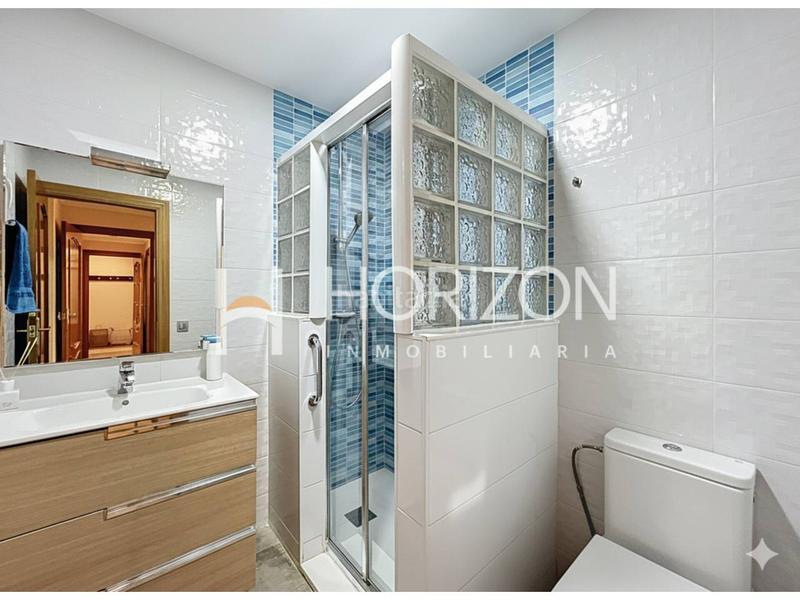 Foto ab2d863b-28b9-48e5-93bc-372a06f9fa55. Etagenwohnung in Sants Barcelona