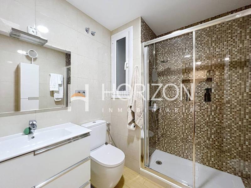 Foto d71e8aa2-3f96-44ce-8d42-44bd82f4f90f. Etagenwohnung in Sants Barcelona