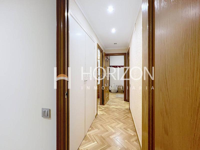 Foto f553f46b-e031-4964-a513-4edb9caf58d5. Etagenwohnung in Sants Barcelona