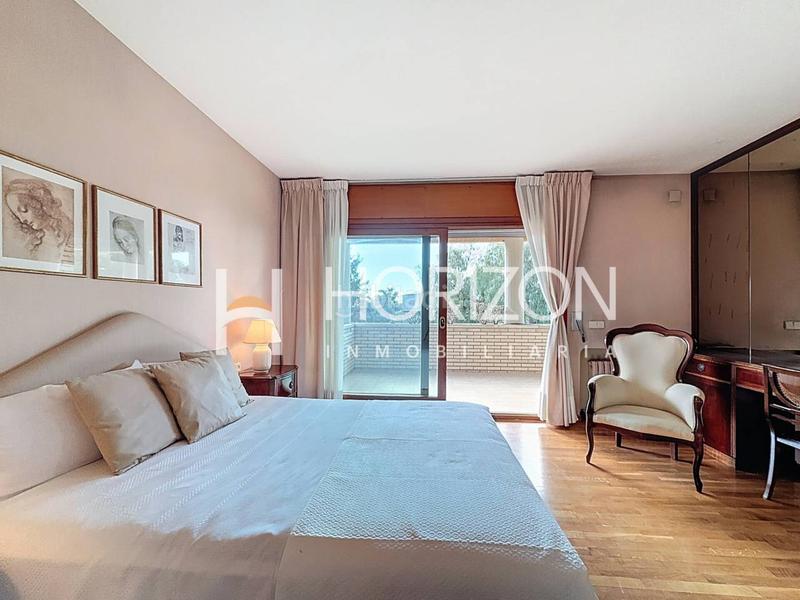 Foto 04ccd47c-07d2-43ab-89ba-aa78aed2d748. Chalet with heating parking in Ciutat Diagonal Esplugues de Llobregat