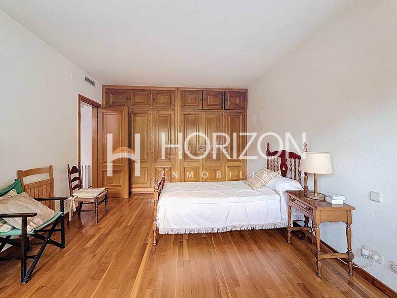 Foto 7007866a-611b-4851-8a1b-dd048f7d8911. Chalet with heating parking in Ciutat Diagonal Esplugues de Llobregat