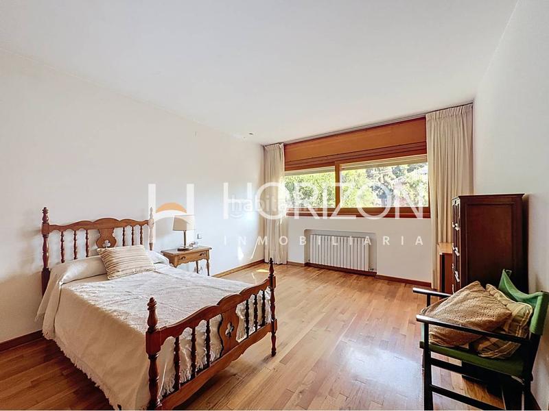 Foto 9679dc10-c85a-4383-a9d9-f2a50e99d8b5. Chalet with heating parking in Ciutat Diagonal Esplugues de Llobregat