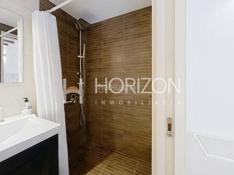 Foto 2b9a9bb6-8b2a-4f76-a28e-065d3da804c4. Flat with heating in Gòtic Barcelona