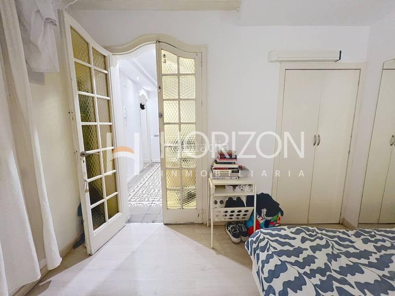 Foto b5893de1-f3bf-4a0a-821b-e6cd92109aee. Flat with heating in Gòtic Barcelona