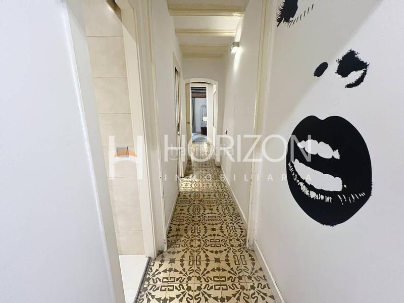 Foto c8f51860-f02c-4172-8a5d-2092d410a17c. Flat with heating in Gòtic Barcelona