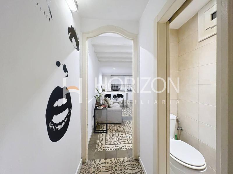 Foto e2e0b1ea-9ecd-4fe4-b5cf-9013c845a548. Flat with heating in Gòtic Barcelona