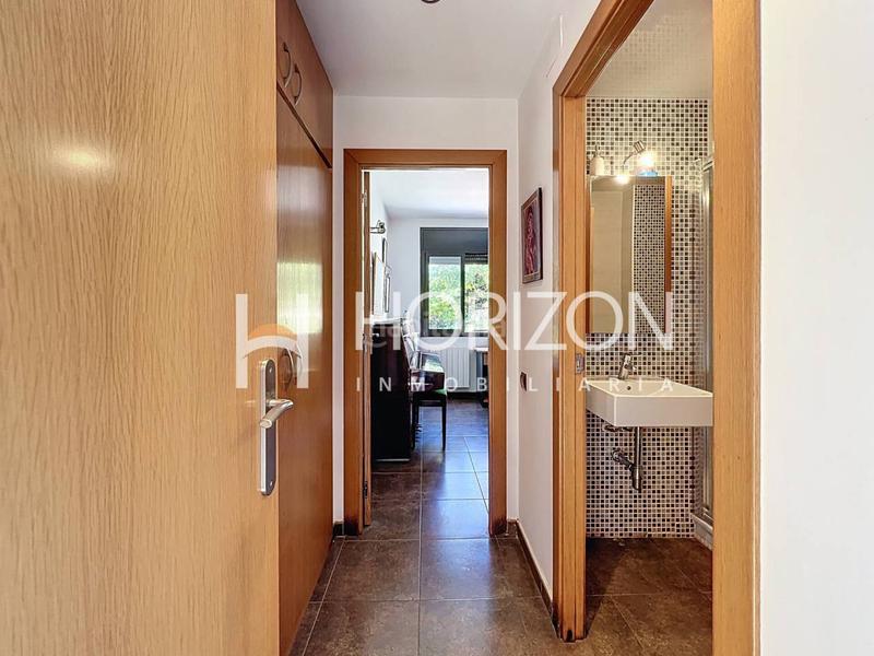 Foto 001c2098-0968-4d56-af39-65564f205da9. Maison avec chauffage parking piscine dans Corbera de Llobregat