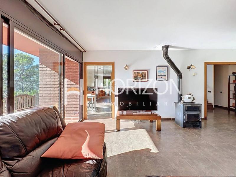 Foto 44ead57b-e387-4294-84dc-deea8e7d2752. Maison avec chauffage parking piscine dans Corbera de Llobregat