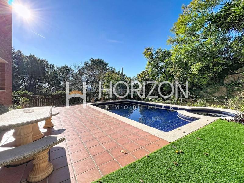 Foto b78bde42-dafe-43b4-963c-68fd6324e060. Maison avec chauffage parking piscine dans Corbera de Llobregat