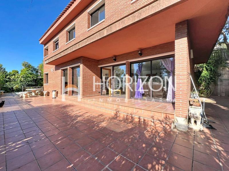 Foto d609305d-a4a8-415b-848a-db9da4563758. Maison avec chauffage parking piscine dans Corbera de Llobregat