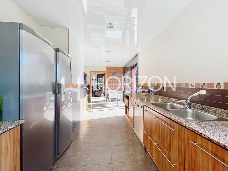 Foto d6c3adfc-b203-4be4-ba9f-9bffa5d83c84. Maison avec chauffage parking piscine dans Corbera de Llobregat