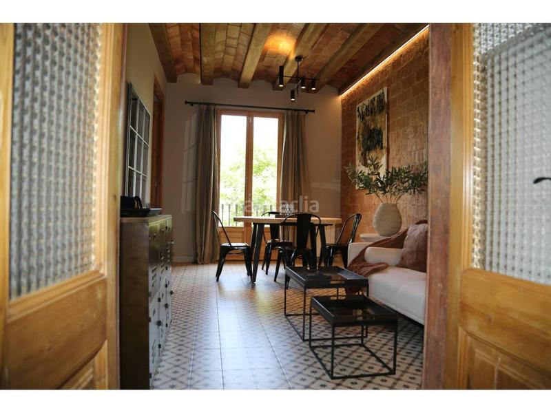 Foto bcfa62d1-c567-4704-82a2-ba2c38c8e0c8. Flat with heating in Sant Antoni Barcelona
