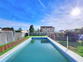 Casa  Calle santander. Se vende casa individual con amplio terreno y piscina