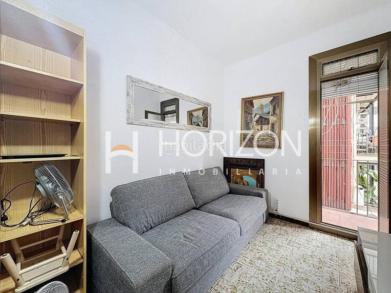 Foto 56edac92-0a33-4c9f-bde7-12488dce8747. Piso  tranquilo a reformar con gran potencial en sagrada familia en Barcelona