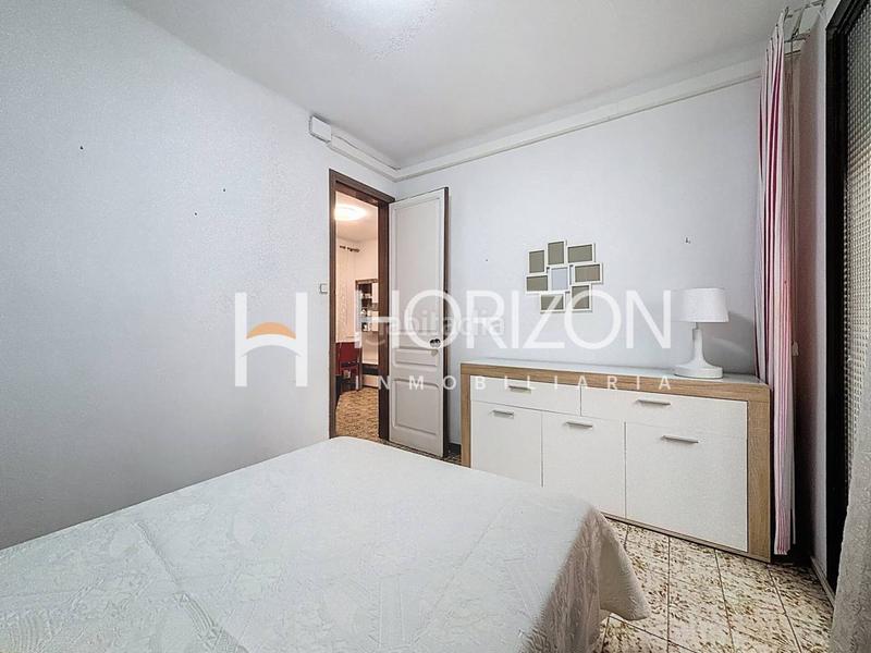 Foto c6eb3d54-87ca-438f-80ca-842c4976d4db. Piso  tranquilo a reformar con gran potencial en sagrada familia en Barcelona