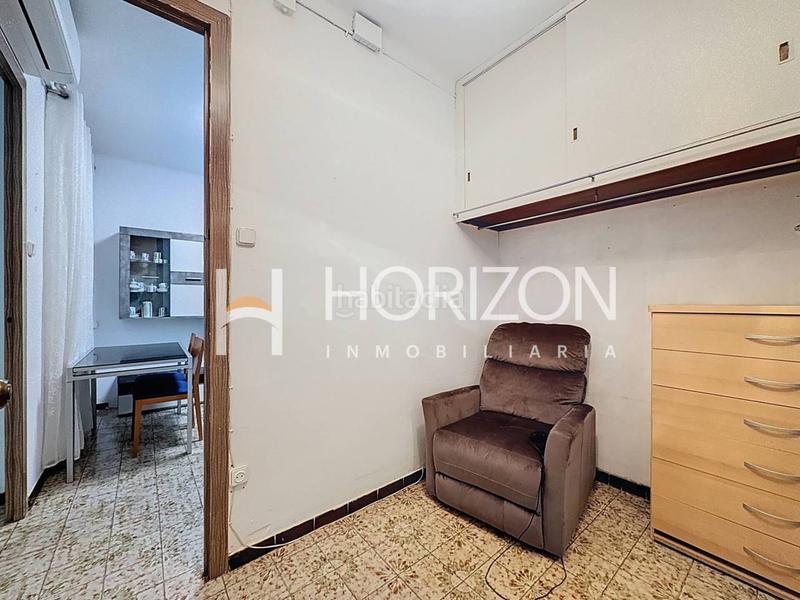 Foto d7fc336c-3e0b-4636-97a6-d1b2ab911f8a. Piso  tranquilo a reformar con gran potencial en sagrada familia en Barcelona