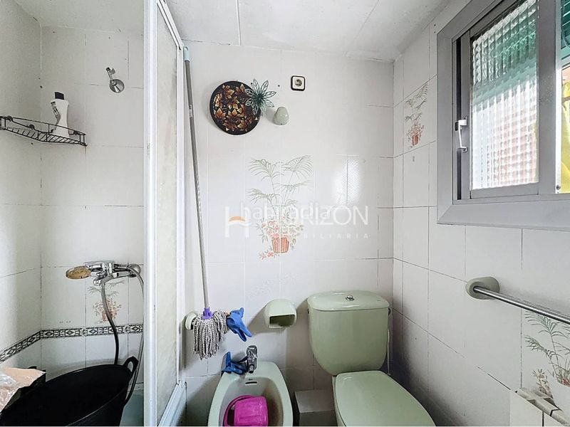 Foto f1dd1786-c868-4b7b-b748-1c5d2bb3a6a0. Pis a La Teixonera Barcelona